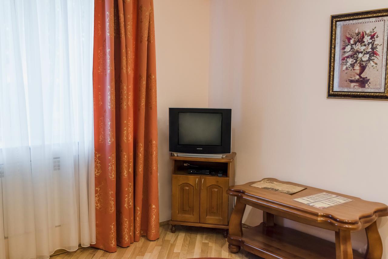 Okolytsya Motel Rivne Kültér fotó